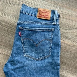 Levi 710 Super Skinny Jeans